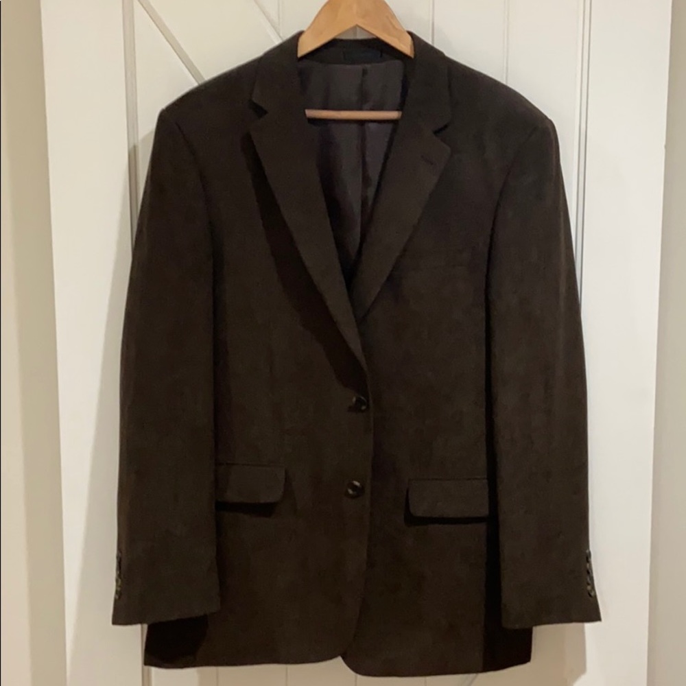 Men’s brown blazer